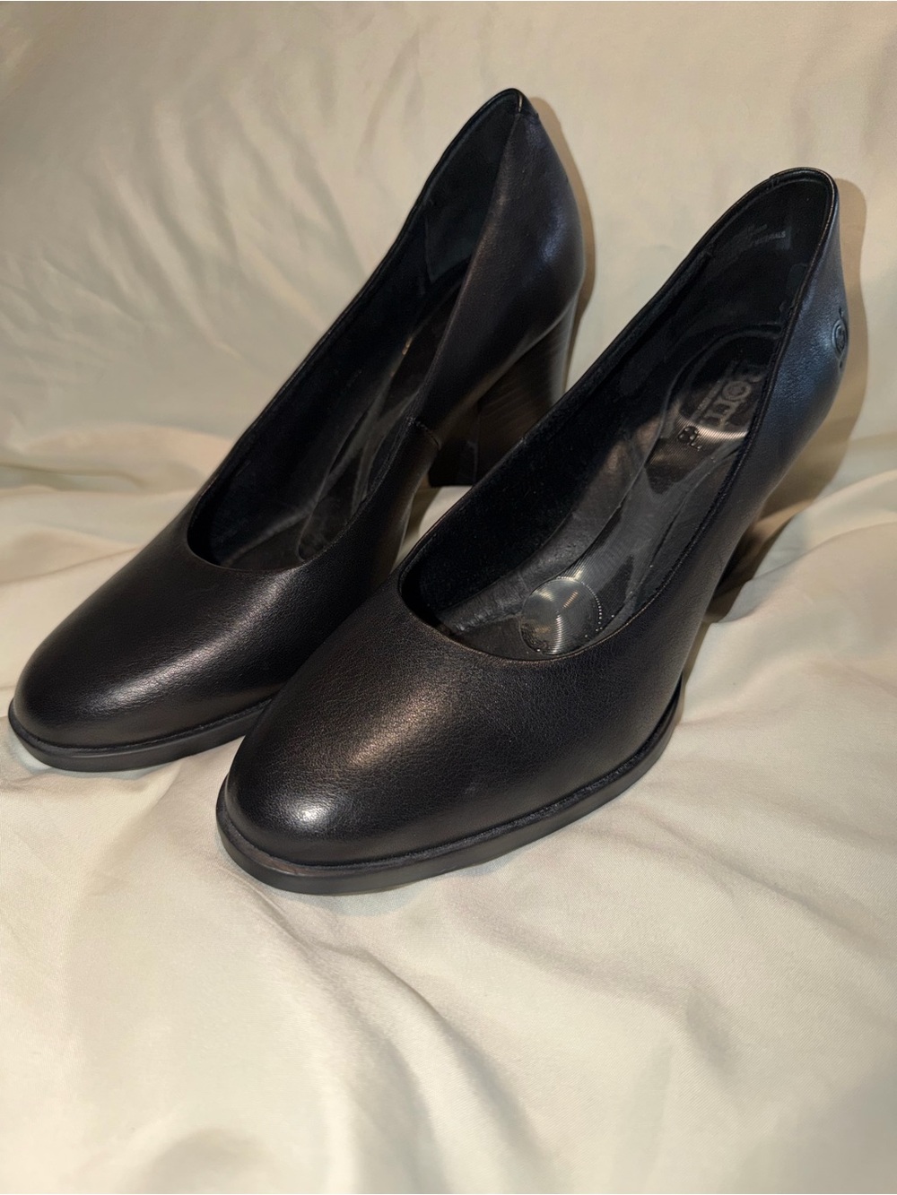 Born Black Leather Mid-Heel Classic Pumps